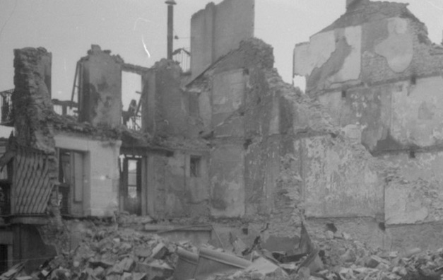 Irun bombardée