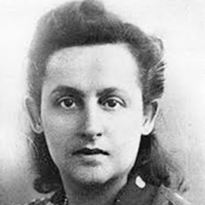 Esther Zilberberg 'Estoucha'